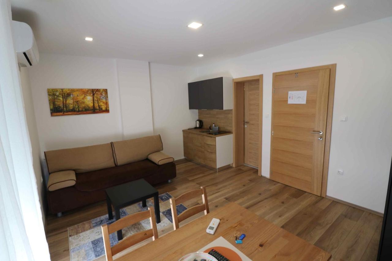 Forum Apartmani I Sobe Donji Miholjac Exterior foto